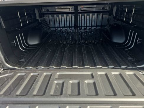 Used 2022 GMC Canyon Elevation w/ Trailering Package RWD image 13