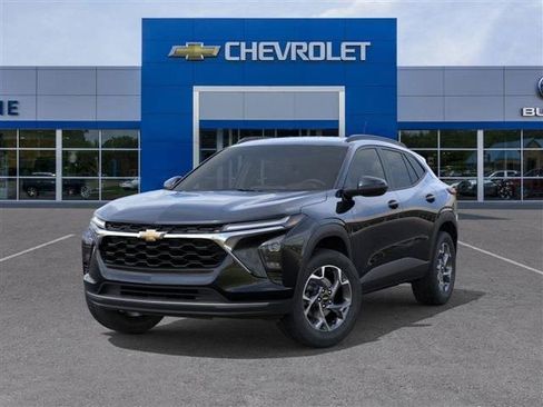 New 2026 Chevrolet Trax LT w/ Driver Confidence Package image 6