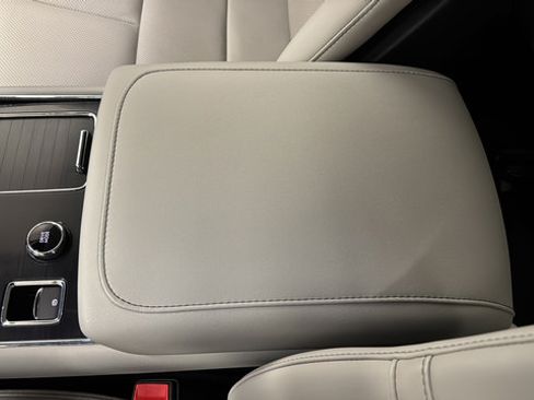Used 2025 Lincoln Aviator AWD image 24