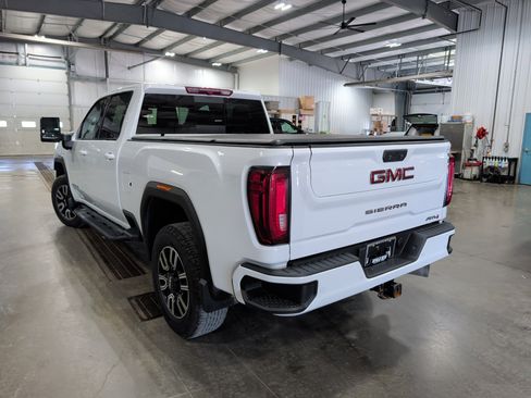 Used 2023 GMC Sierra 2500 AT4 w/ AT4 Preferred Package AWD/4WD image 4