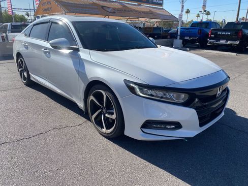 Used 2020 Honda Accord Sport image 4