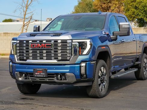 New 2025 GMC Sierra 2500 Denali w/ Technology Package image 2