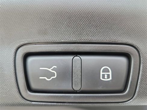 Used 2022 Alfa Romeo Stelvio Ti image 11