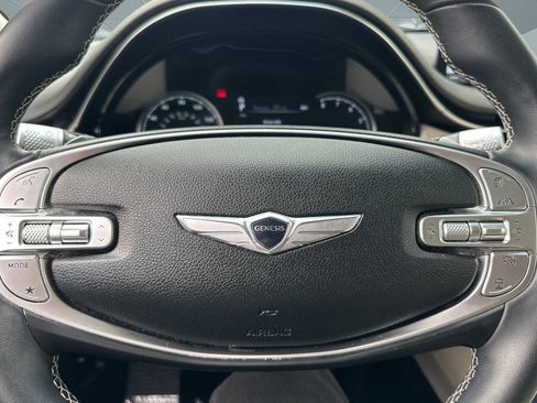 Used 2023 Genesis GV70 2.5T w/ Select Package image 17