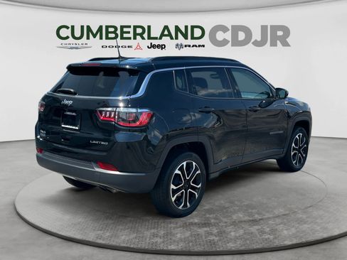 Used 2022 Jeep Compass Limited AWD/4WD image 6
