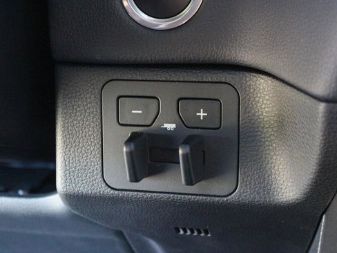 Used 2024 Toyota Tundra Limited image 33