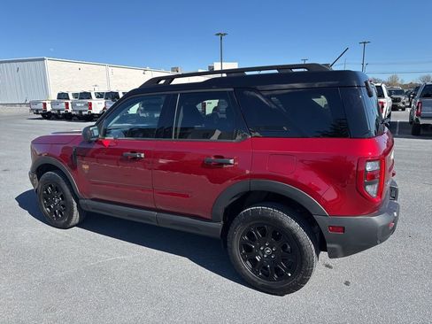 Used 2025 Ford Bronco Sport Badlands image 3