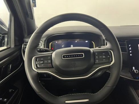 Used 2023 Jeep Wagoneer Series II w/ HD Trailer Tow Package image 17