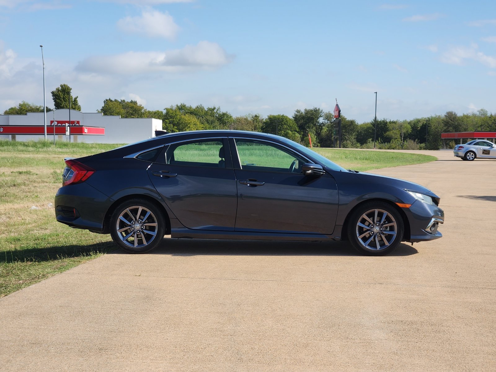 Used 2020 Honda Civic EX image 7