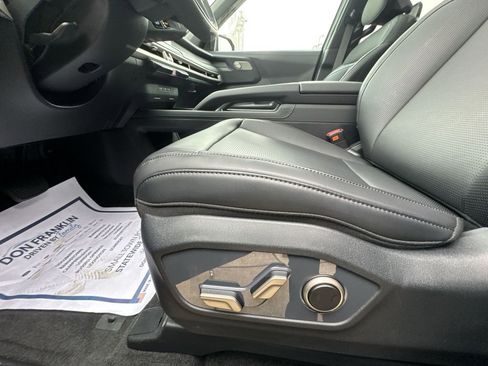 New 2027 Kia Telluride S w/ Towing Package image 12