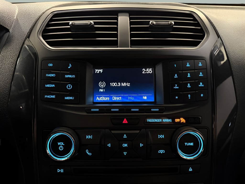 Used 2017 Ford Explorer XLT FWD image 23