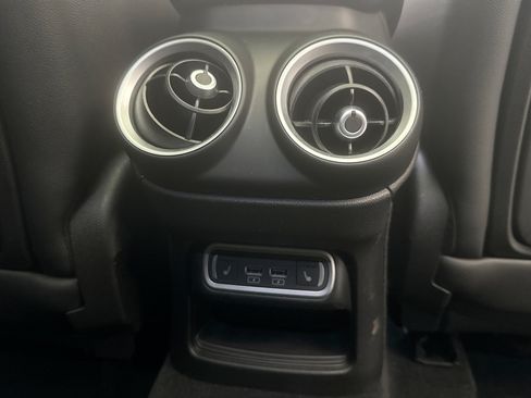 Used 2023 Alfa Romeo Stelvio Veloce AWD/4WD image 22