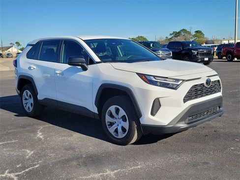 Used 2024 Toyota RAV4 LE image 18