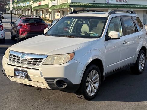 Used 2011 Subaru Forester 2.5X Premium w/ All-Weather Pkg image 4