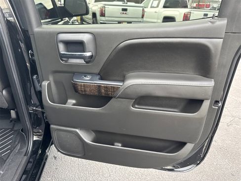 Used 2016 GMC Sierra 1500 Denali w/ Denali Ultimate Package image 17