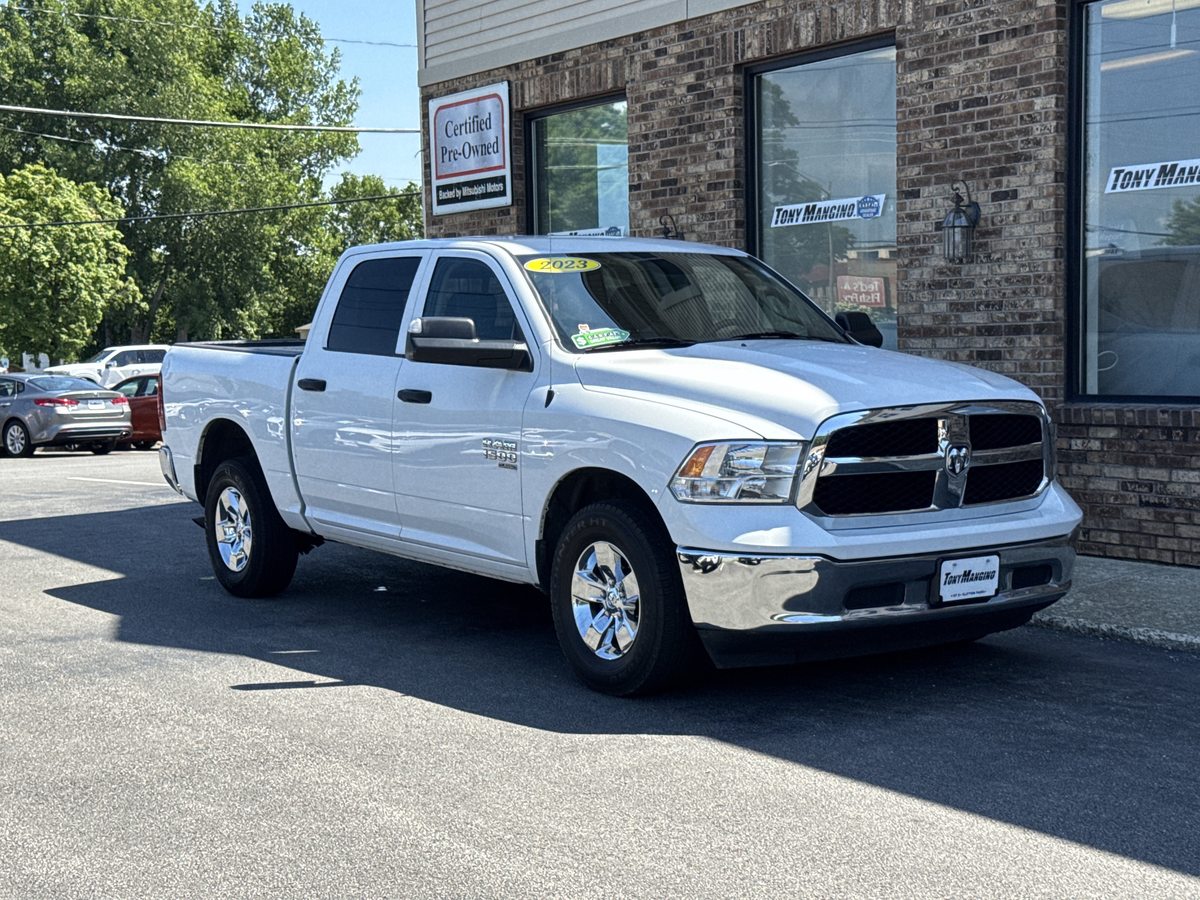 Used 2023 RAM 1500 Classic SLT w/ Trailer & Traction Group AWD/4WD image 6