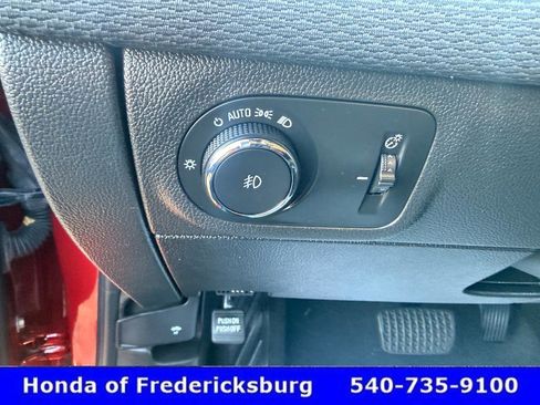 Used 2017 Chevrolet Cruze LT w/ Convenience Package image 36