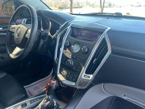 Used 2011 Cadillac SRX Luxury image 23