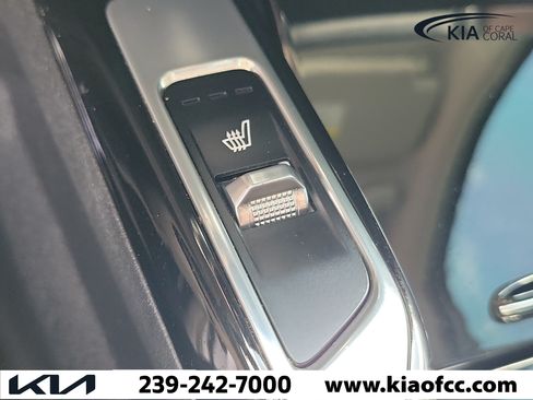 Used 2022 Kia Sorento SX AWD/4WD image 31