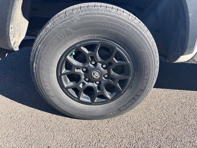 Used 2019 Toyota Tacoma TRD Off-Road w/ TRD Premium Off Road Package AWD/4WD image 11