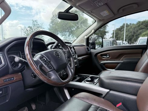 Used 2017 Nissan Titan Platinum Reserve AWD/4WD image 10