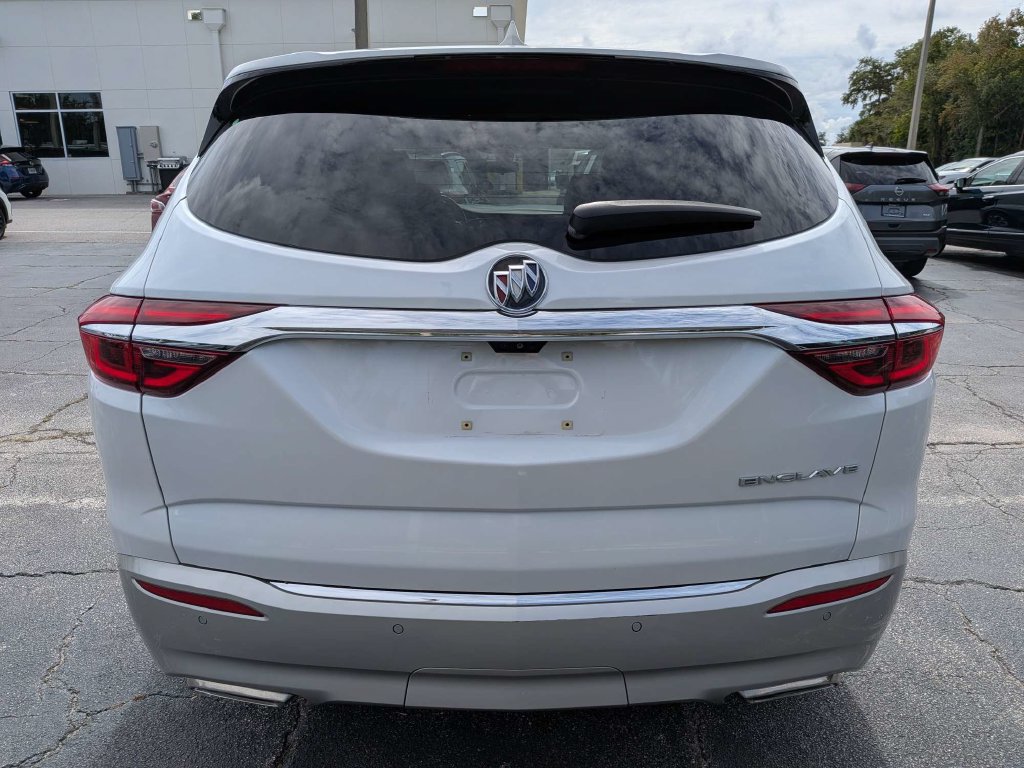 Used 2019 Buick Enclave Avenir w/ Avenir Technology Package FWD image 5