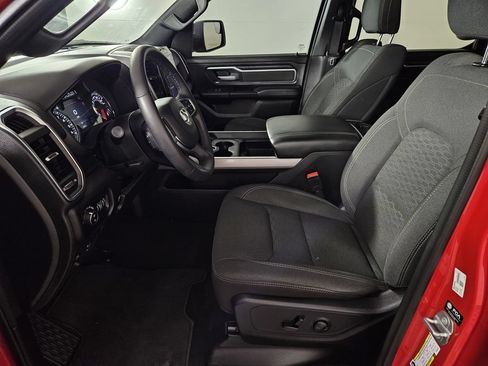 Used 2025 RAM 1500 Big Horn AWD/4WD image 23