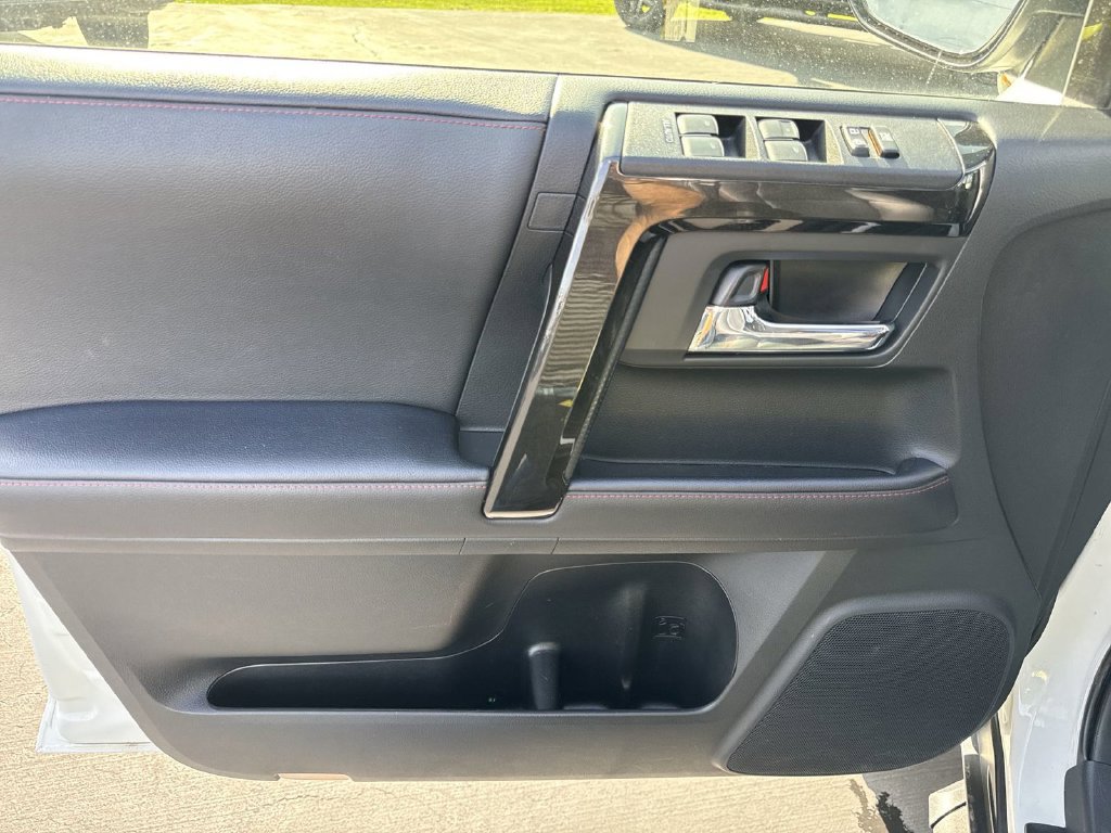Used 2023 Toyota 4Runner TRD Off-Road Premium w/ Moonroof Package AWD/4WD image 8