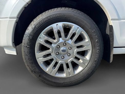 Used 2014 Ford Expedition Limited w/ Equipment Group 301A AWD/4WD image 20