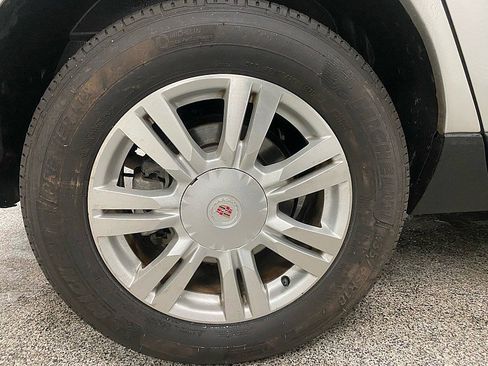 Used 2010 Cadillac SRX Luxury image 24