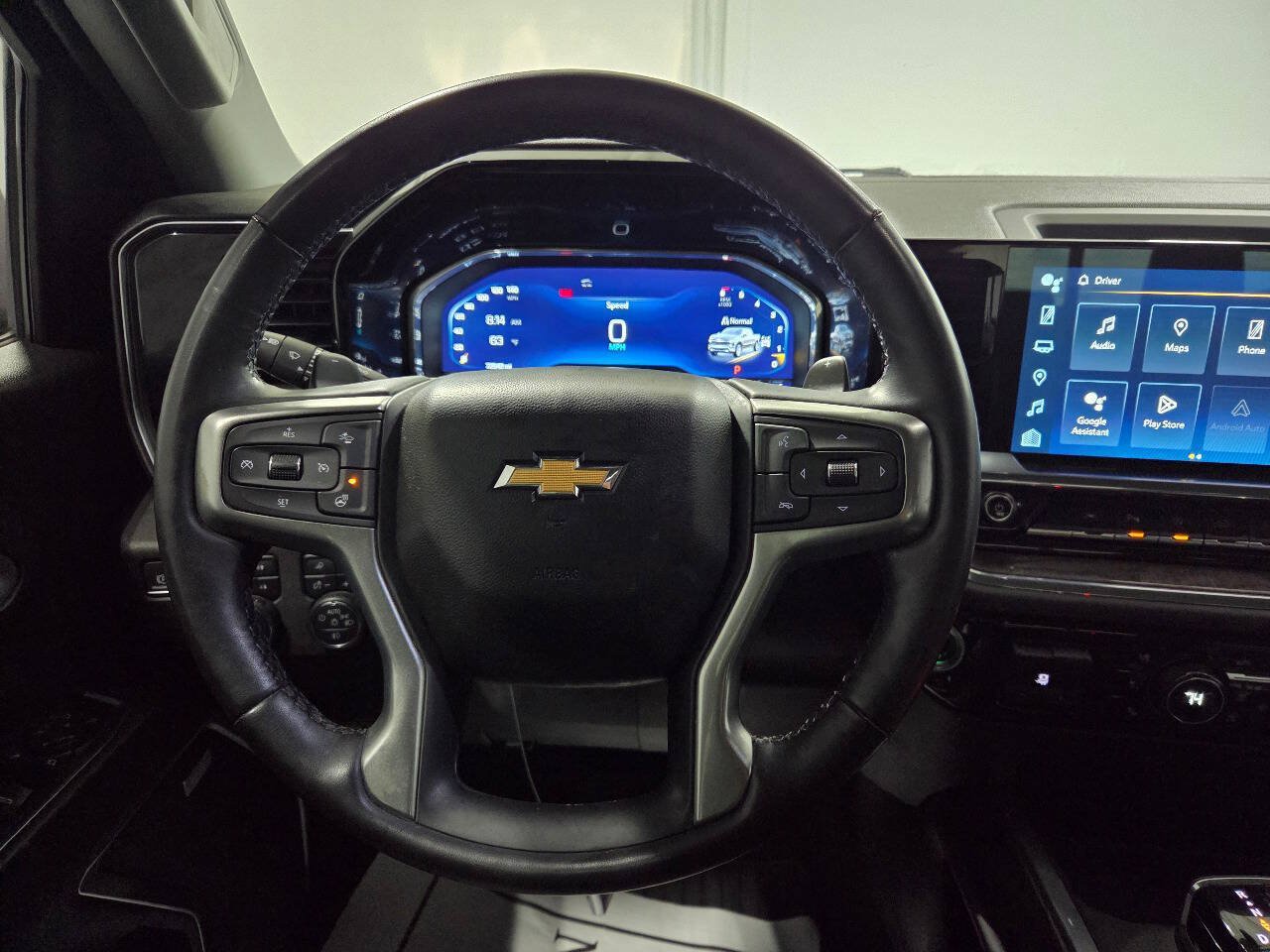 Used 2023 Chevrolet Silverado 1500 LTZ w/ LTZ Convenience Package II AWD/4WD image 13
