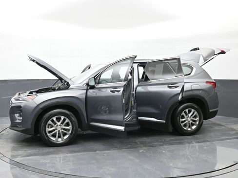 Used 2019 Hyundai Santa Fe SEL image 48