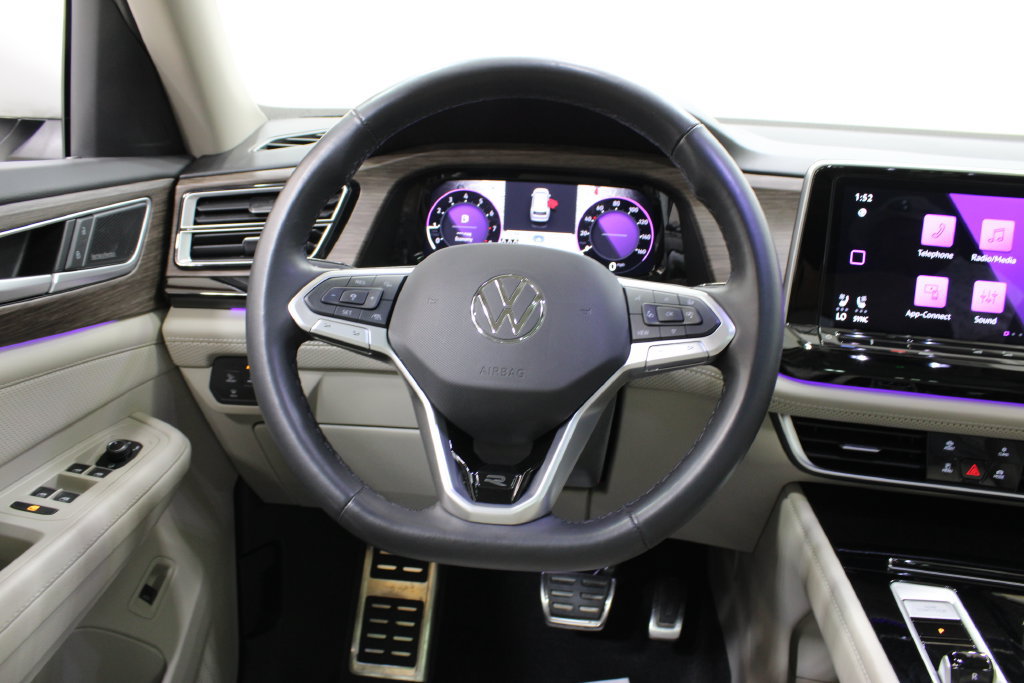 Used 2025 Volkswagen Atlas SEL Premium R-Line AWD/4WD image 25