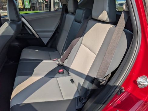 Used 2013 Toyota RAV4 Limited AWD/4WD image 32