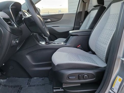 Used 2023 Chevrolet Equinox LT image 15