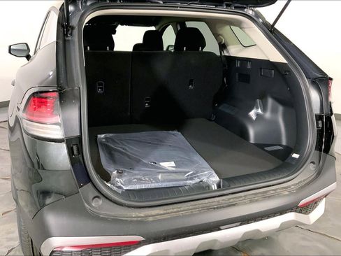 New 2025 Kia Sportage LX AWD/4WD image 5