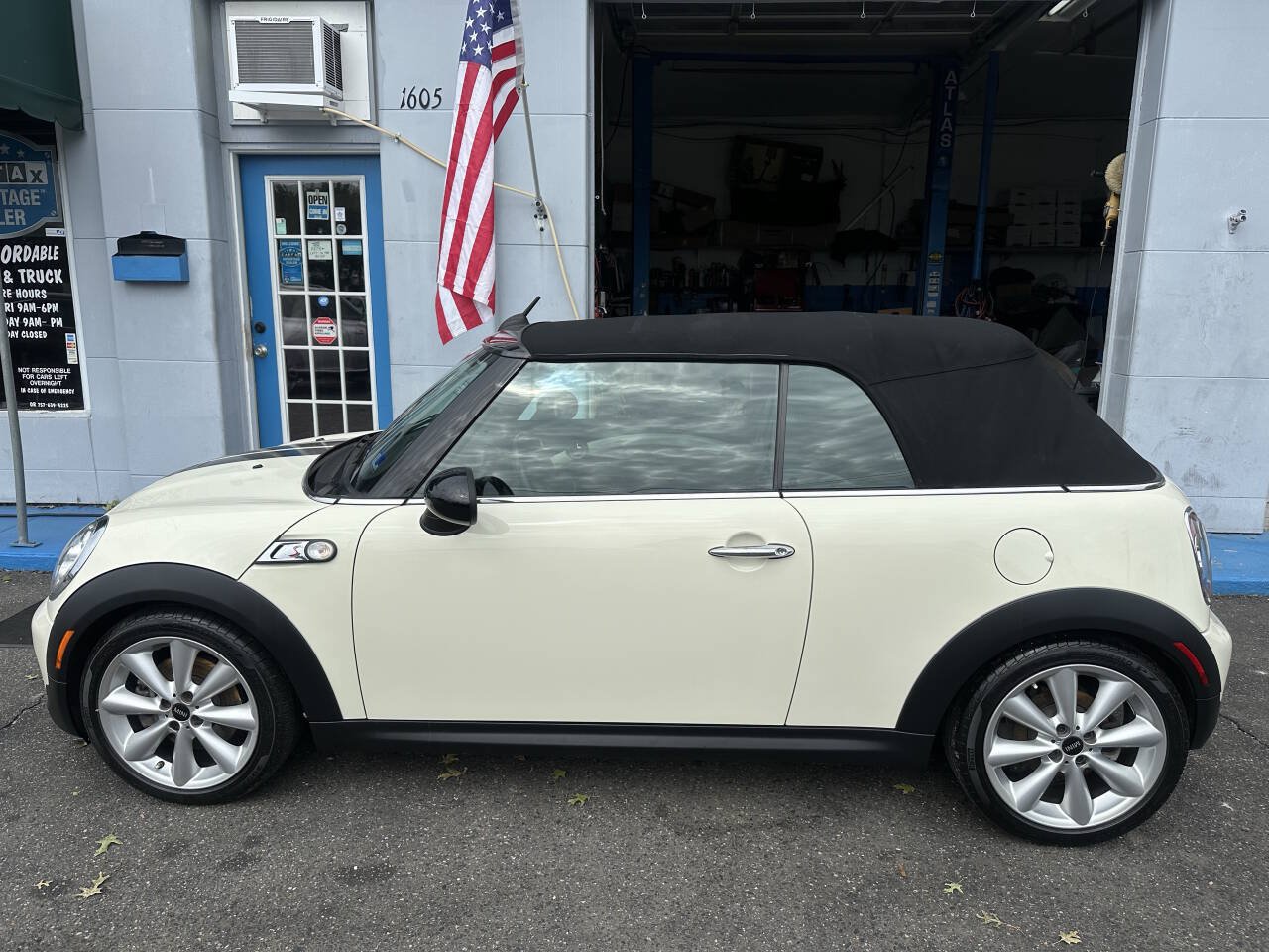 Used 2015 MINI Cooper S FWD image 11