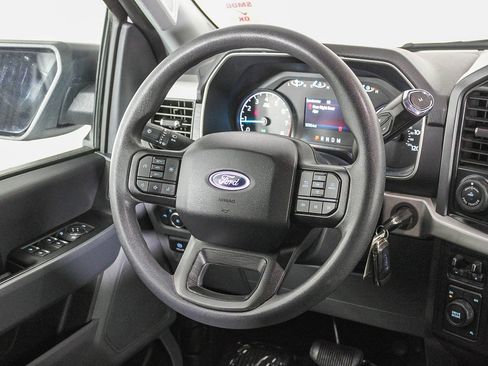 Used 2022 Ford F150 XLT w/ Trailer Tow Package image 16