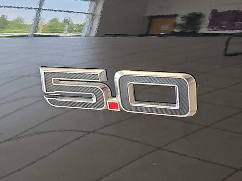 Used 2024 Ford Mustang GT Premium image 31