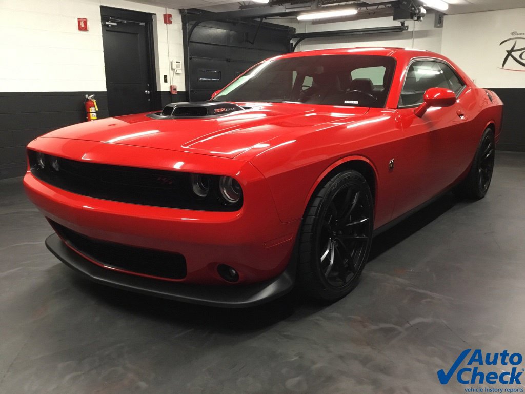 Used 2021 Dodge Challenger R/T Scat Pack w/ Shaker Package RWD image 2