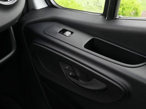 New 2025 Mercedes-Benz Sprinter 2500 image 30