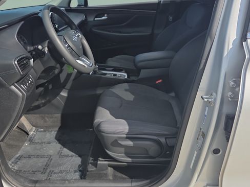 Used 2019 Hyundai Santa Fe SE FWD image 9