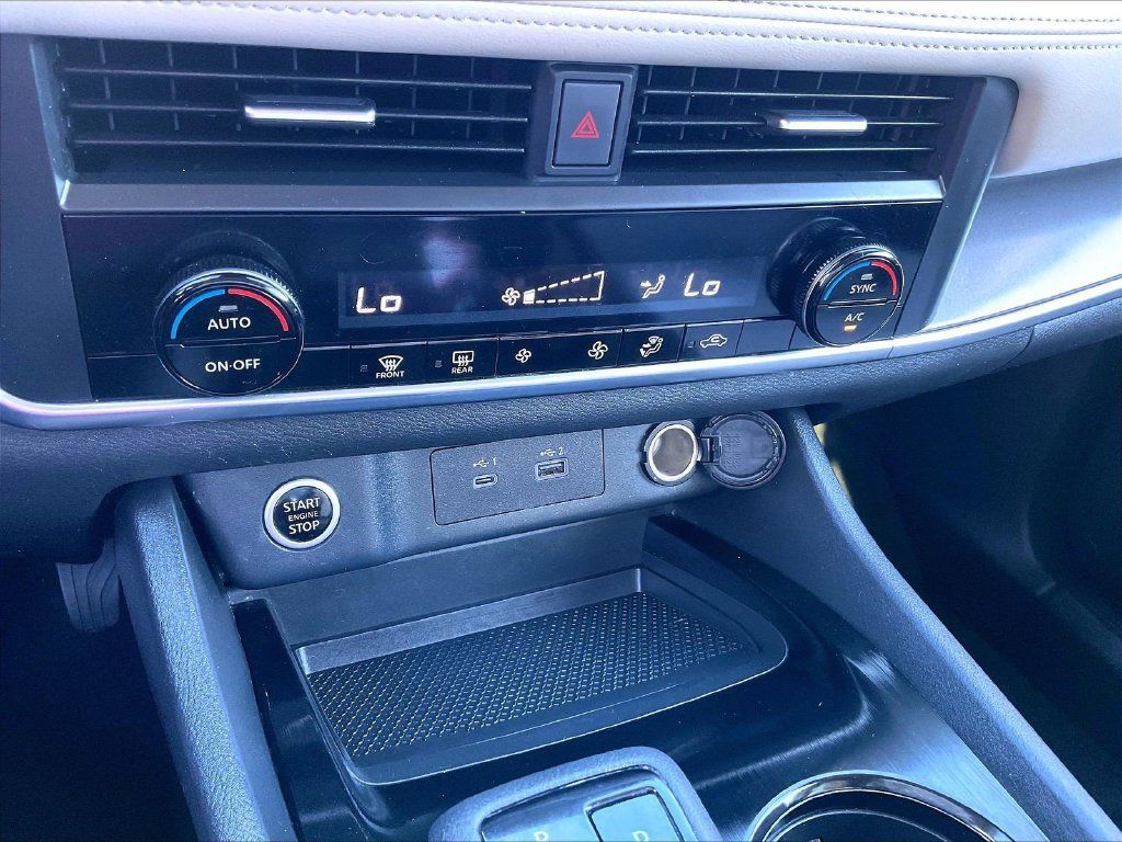 Certified 2023 Nissan Rogue SV AWD/4WD image 25