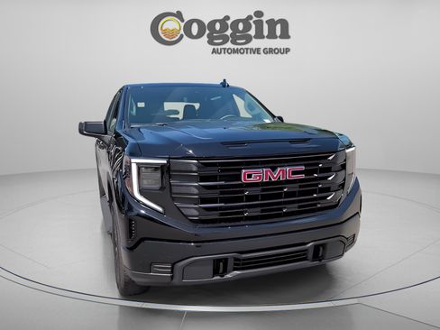New 2025 GMC Sierra 1500 Pro w/ Graphite Edition image 19
