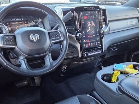 Used 2019 RAM 3500 Laramie image 14