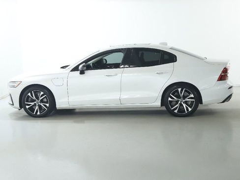 Used 2022 Volvo S60 T8 R-Design Expression AWD/4WD image 37