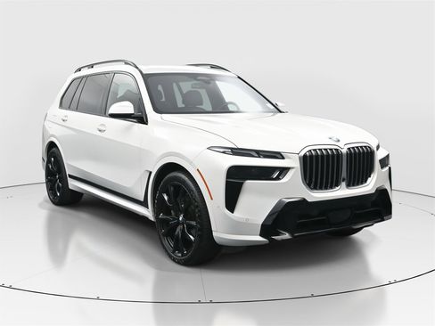 Used 2023 BMW X7 xDrive40i w/ Executive Package image 12