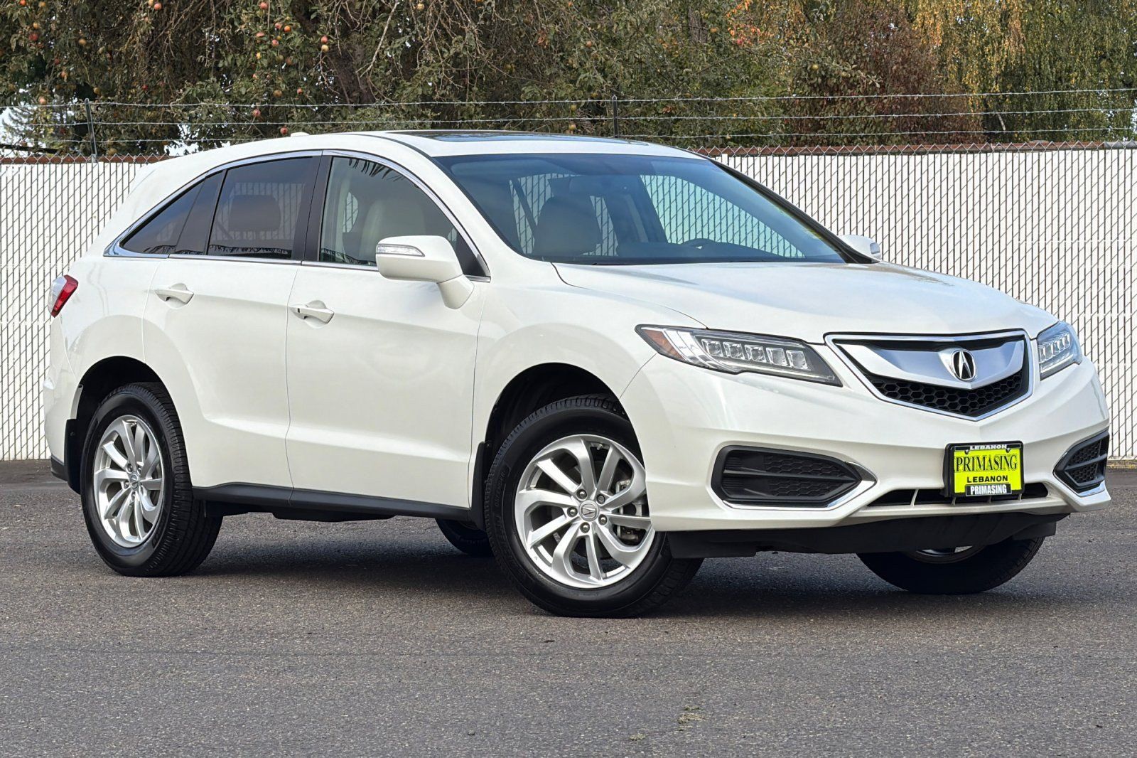 Used 2018 Acura RDX w/ Technology Package AWD/4WD image 2