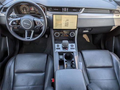 Used 2024 Jaguar F-PACE R-Dynamic S image 21