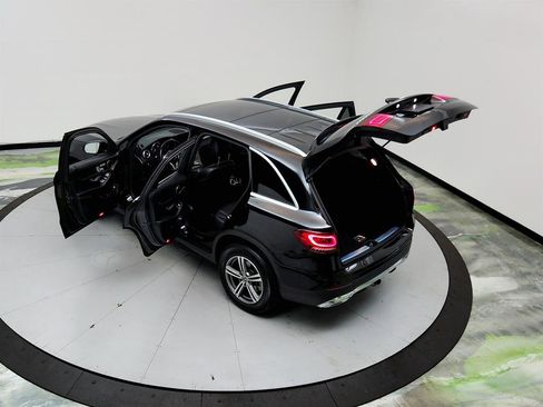 Used 2020 Mercedes-Benz GLC 300 4MATIC w/ Parking Assistance Package image 39